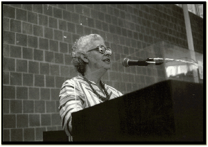 Mary Kaufman giving the commencement speech at Hampshire College, Amherst, Massachusetts, 1976. Mary Metlay Kaufman Papers</a>
