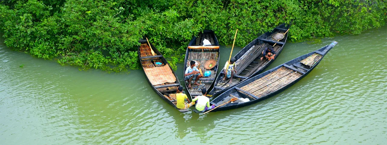 Photo of fishermen in Bangladesh