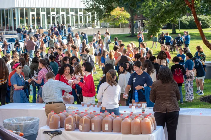 Many students on Mountain Day, getting apple cider on Chapin Lawn